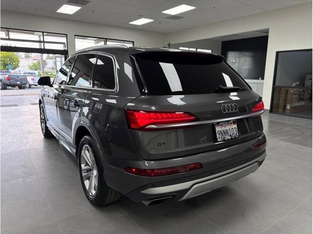 2025 Audi Q7 Premium