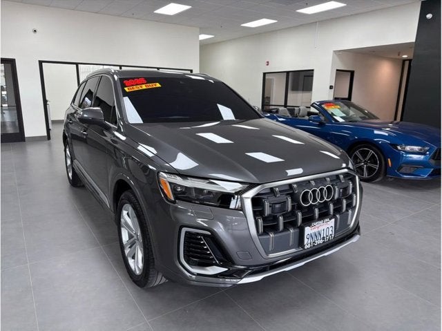 2025 Audi Q7 Premium