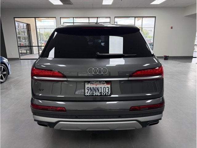 2025 Audi Q7 Premium