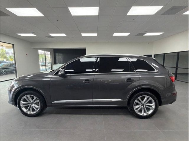 2025 Audi Q7 Premium