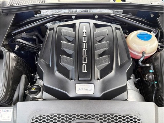 2015 Porsche Macan S
