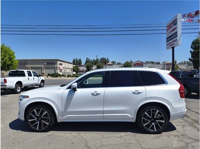2020 Volvo XC90 Momentum