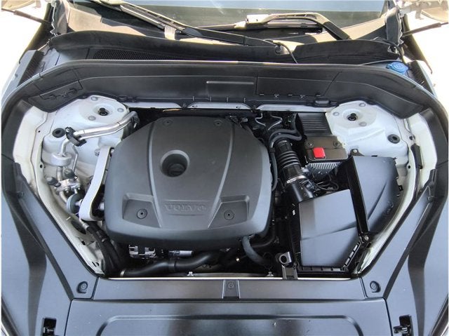 2020 Volvo XC90 Momentum