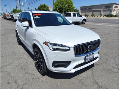 2020 Volvo XC90 Momentum